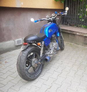 zabezpieczony motocykl